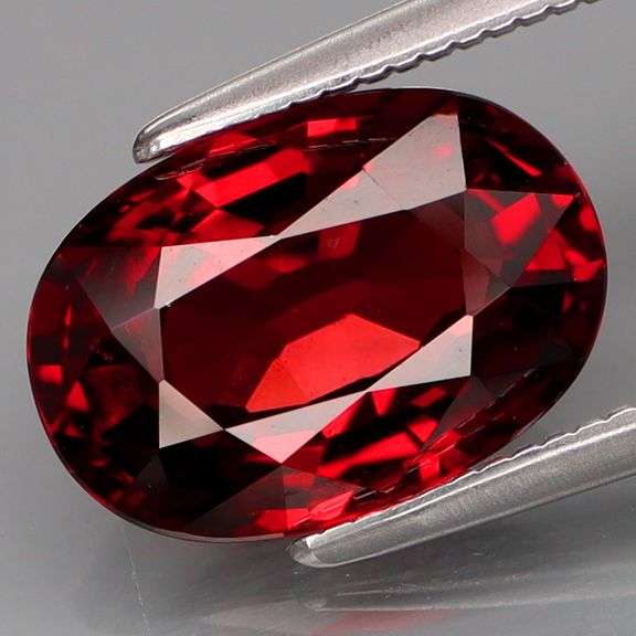 Amazing 3.17ct UNTREATED cherry red Rhodolite Garnet
