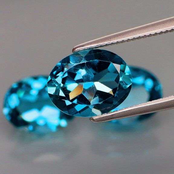 Highly sought after 7.18ct London blue Topaz set with vivid color!