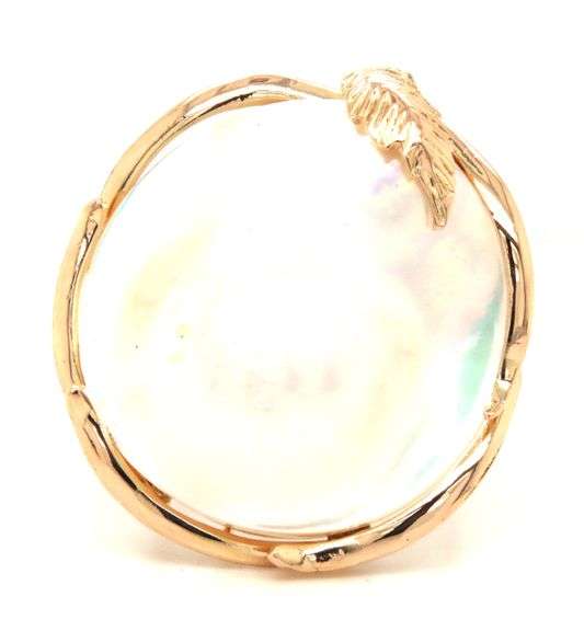 14kt Yellow gold Mabe pearl leaf ring
