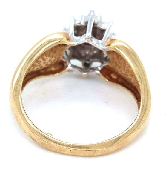 10kt Yellow gold diamond cluster ring