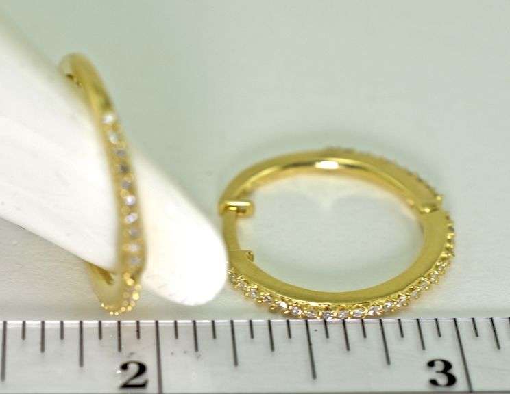 Easy-to-Wear 14K Diamond Hoop Earrings