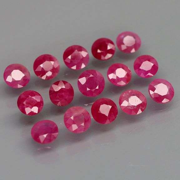 Heavy! 4mm! 15 piece set! 5.12ct Burmese Ruby set!
