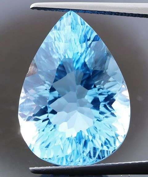 Expertly cut! 16.98ct vibrant Swiss blue Topaz from Brazil!