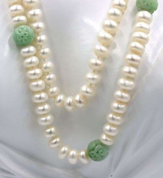 Pearl and Jade long necklace