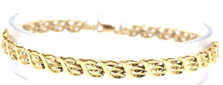 Tasteful 14K YG Diamond Cut Link Bracelet
