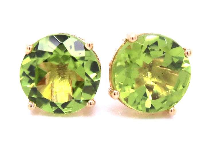 14kt Yellow gold round peridot stud earrings