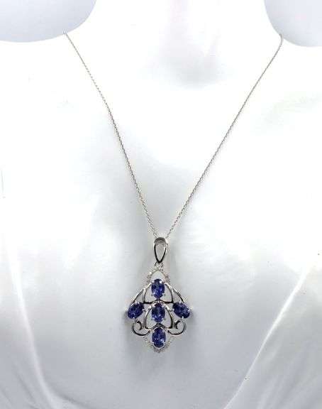 Charming 2.91CTW Oval Faceted Tanzanite and 0.15CTW Round faceted  Diamond Pendant Necklace