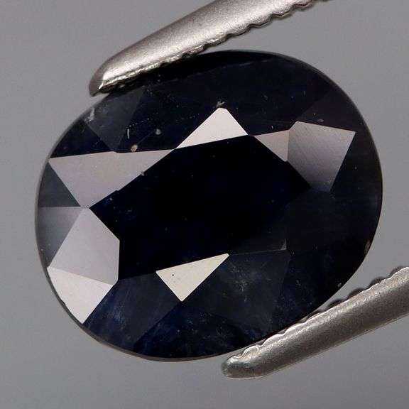 Electric blue shimmer! 2.63ct midnight blue Sapphire!