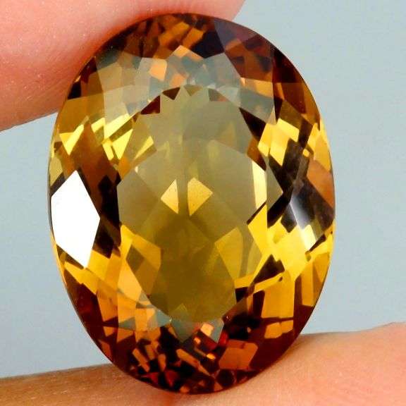 Captivating 16.79ct bi-color Imperial Topaz