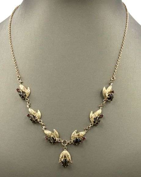 10kt Yellow gold black star sapphire cab and ruby necklace