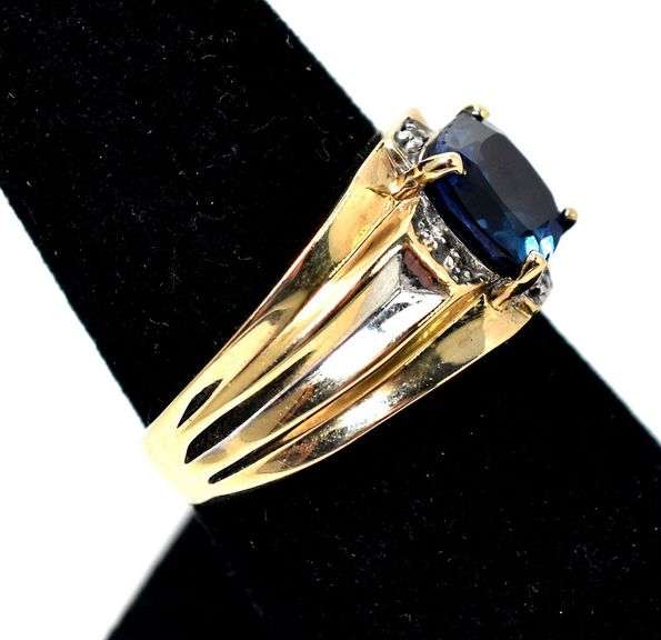 Stunning 10K Yellow Gold Blue Sapphire Gemstone Ring with Diamond Accents