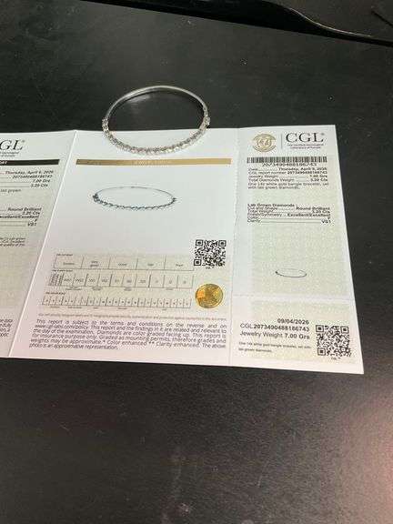 CERTIFIED 14K WHITE GOLD DIAMOND BANGLE BRACELET