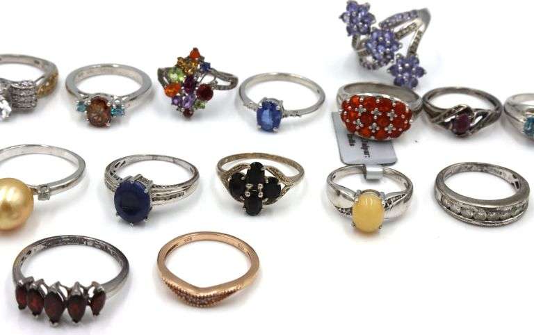 Big group lot of Vintage 925 sterling silver rings