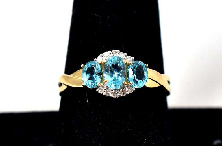 Gorgeous 14K Yellow Gold Blue Topaz Gemstone Ring with Diamond Accents