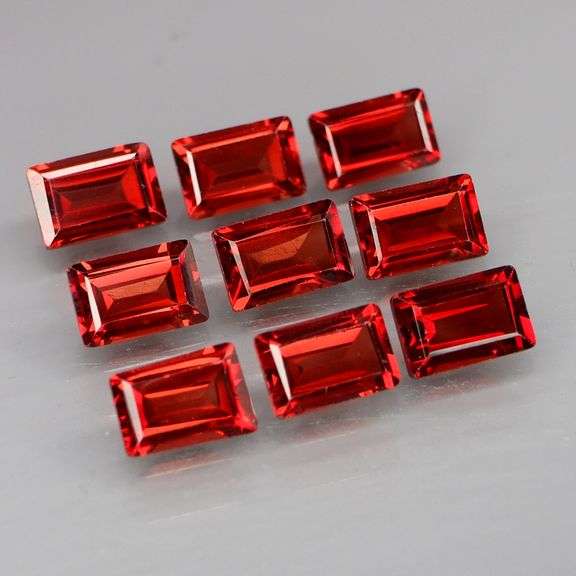 This is premium natural color! 7.74ct cherry red Garnet set!