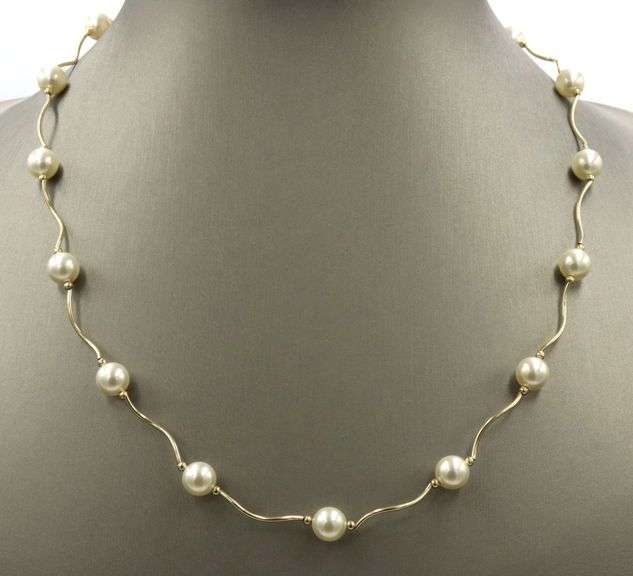 Feminine 14K YG & Pearl Necklace, Bracelet & Earring Suite
