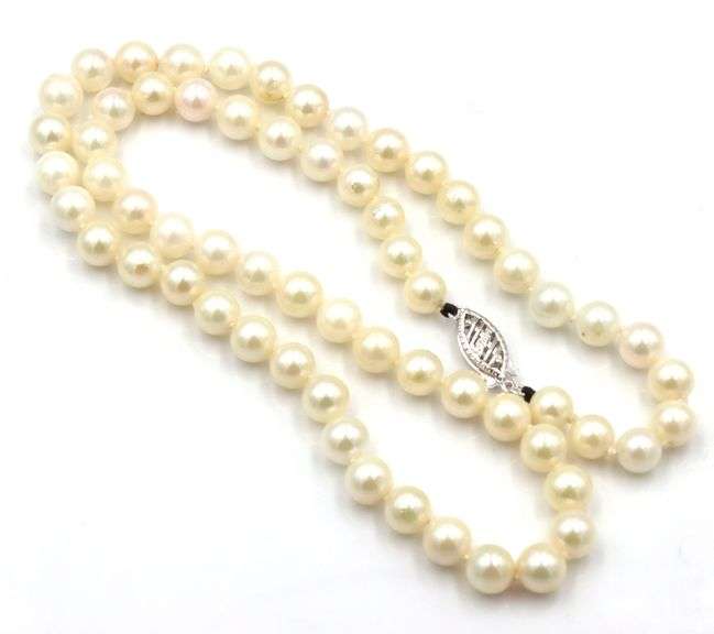 5.5-6mm White fresh-water pearl strand necklace