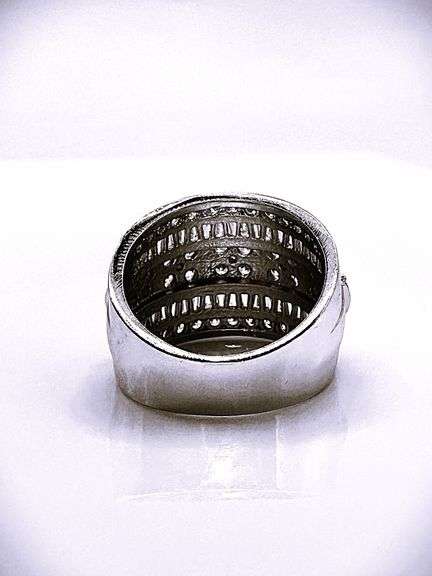 Dazzling 14 Kt White Gold Plate Simulated White VVs1 Diamond Ring