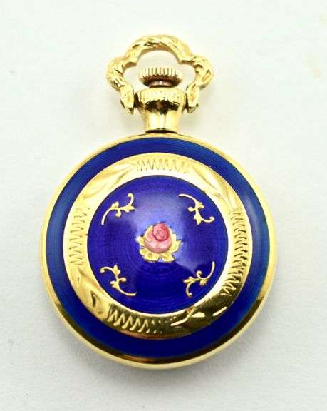 Wonderful 18K Pendant Watch with Enameling