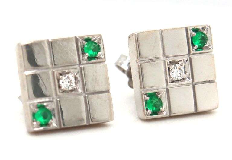 18kt White gold diamond and emerald Geomatric square stud earrings