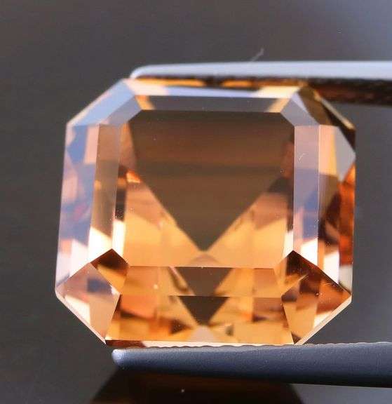 Premium color! 14.35ct Imperial Topaz!