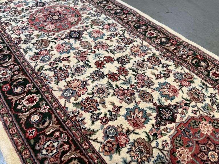 Fine Silk&Wool Tabriz Runner 2.6x12'