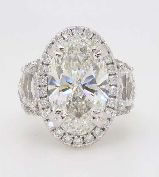 Certified 10.02CTW Diamond Ring