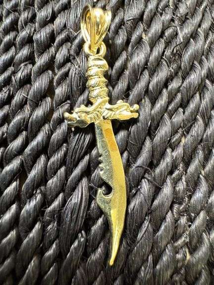 10k Yellow Gold Dagger Sword Knife Pendant