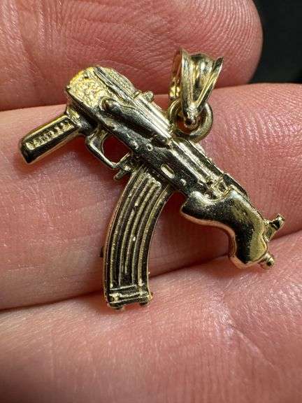10K Yellow Gold Uzi Machine Gun Pendant