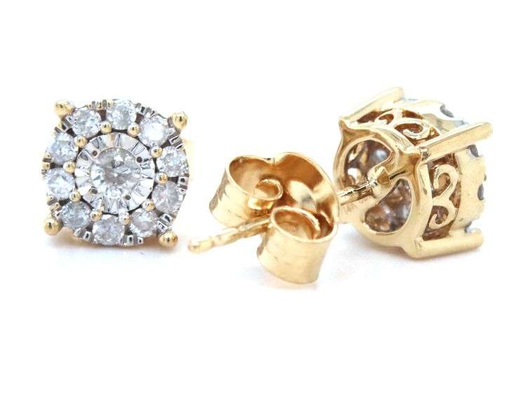 One pair of 14kt Yellow gold 0.35ctw Illusion set diamond cluster earrings