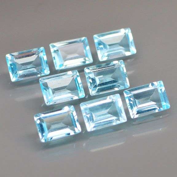 High fire! 10.25ct vibrant sky blue Topaz set!