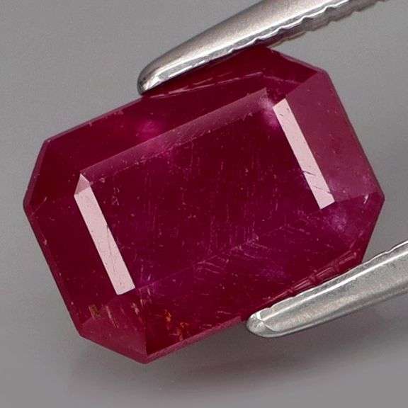 Elegant 2.02ct unheated violet red Winza Ruby