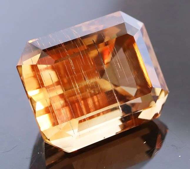 Captivating 18.50ct Vibrantly colored Imperial Topaz!