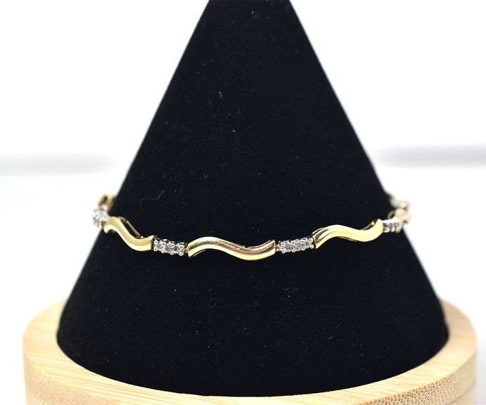 Sparkling 14K Yellow Gold Diamond Bracelet