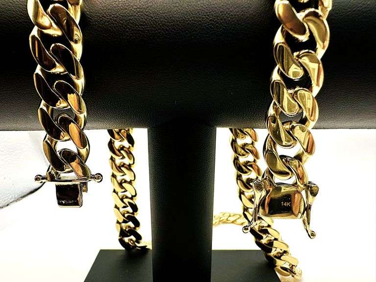 Huge 140.6 Grams 14 Kt Yellow Gold Plate Cuban Curb Link Chain Necklace