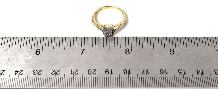 Sparkling 10K Yellow and White Gold Diamond Ring