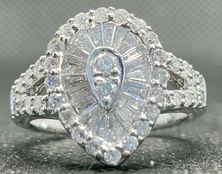 STUNNING 2.00 CARATS T.W. TEARDROP RIGHT HAND RING WITH BAGUETTES IN 14K WHITE GOLD