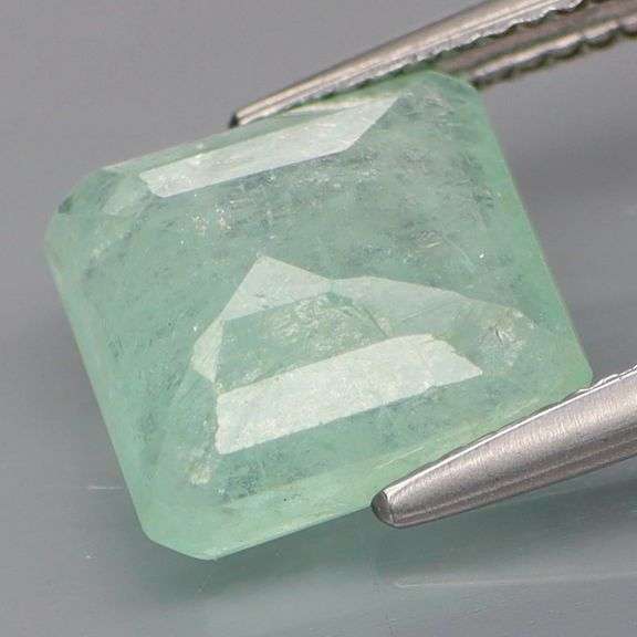 Bright mint green! Oiled only! 4.92ct Zambian Emerald!