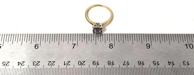 Lovely 14K Yellow Gold Approx. 0.28CTW Solitaire Diamond Ring