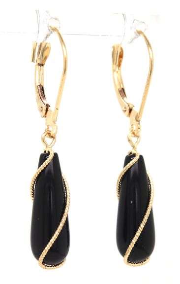 14kt Yellow gold teardrop black onyx twisted rope chain around dangle earrings