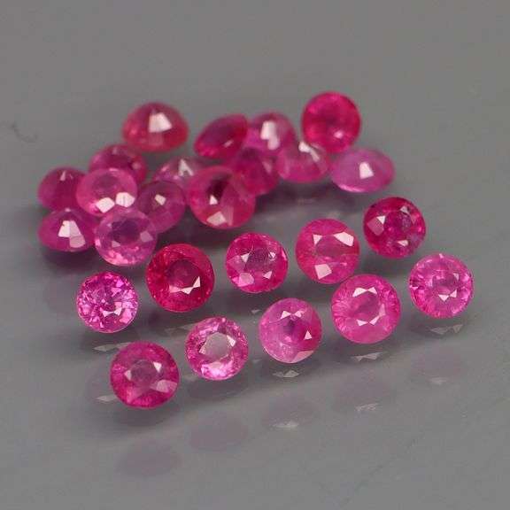 Glittering set of 3.10ct HEATED ONLY pink Burmese Rubies!