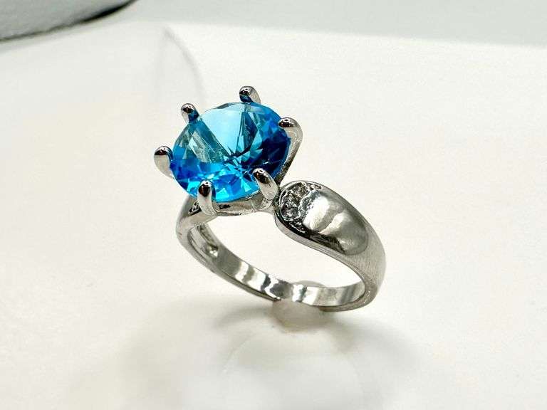 Amazing 14 Kt White Gold Plate 3.5 Ct Swiss Blue Topaz Ring