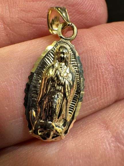 10K Yellow Gold Saint Pendant