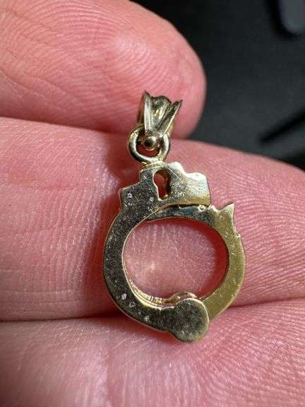 10k Yellow Gold Handcuff Pendant
