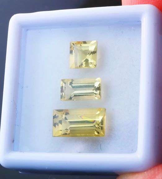Outstanding 3.14ct UNTREATED Heliodor Beryl set