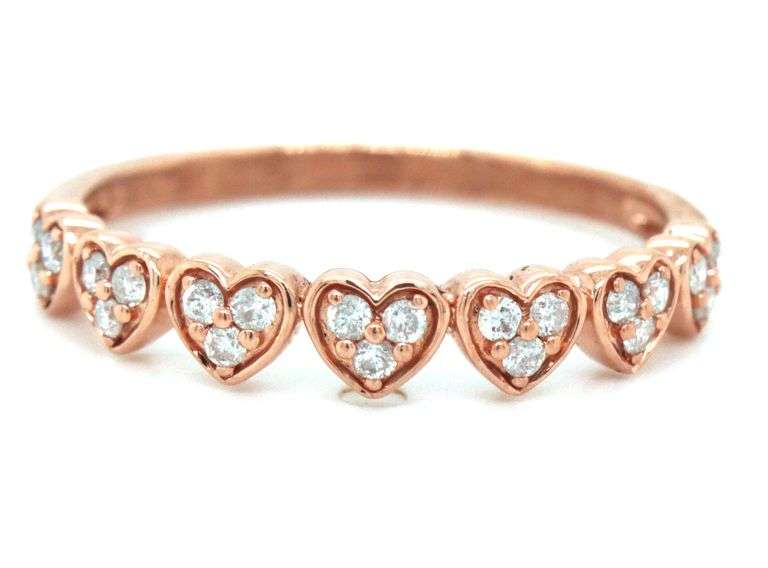 10kt Yellow gold diamond accent heart band