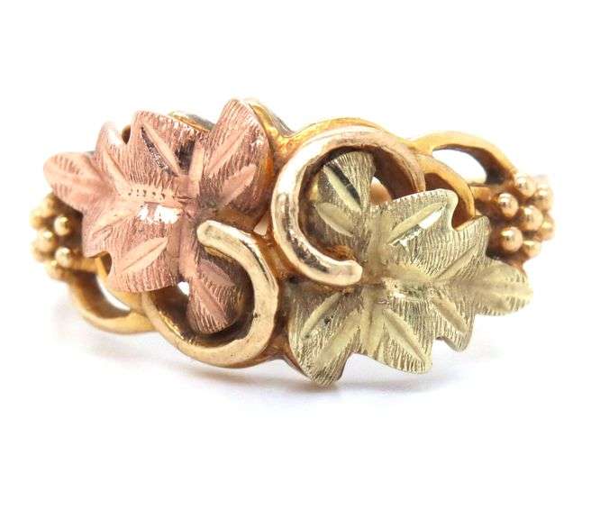 Black Hills Gold Style 10K Tri-Color Gold Floral Ring
