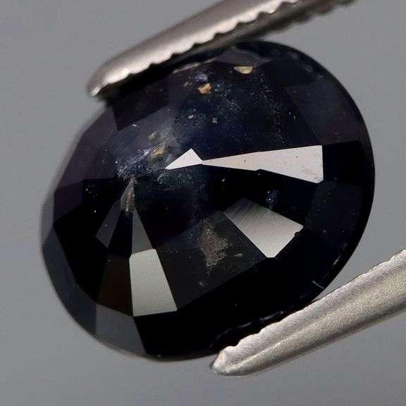 Electric blue shimmer! 2.63ct midnight blue Sapphire!