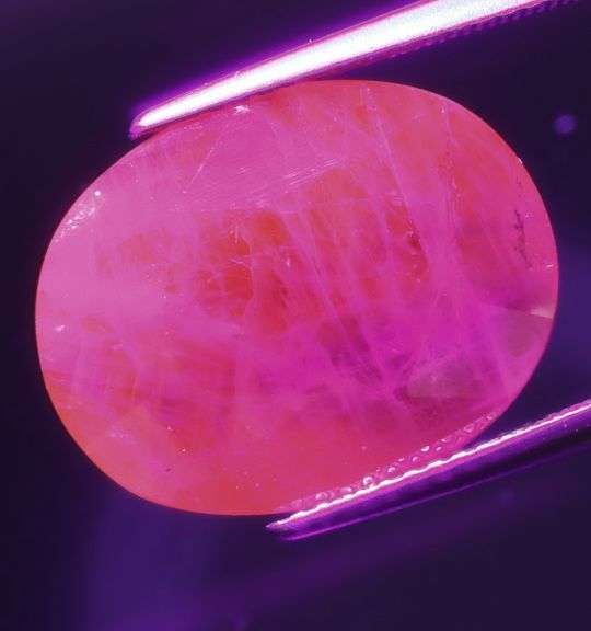 Collectors tri-color Sapphire! It weighs a whopping 15.55 carats!