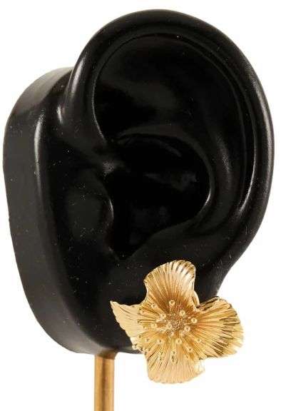 Vintage Tiffany & Co. Flower Clip On Earrings in 18K